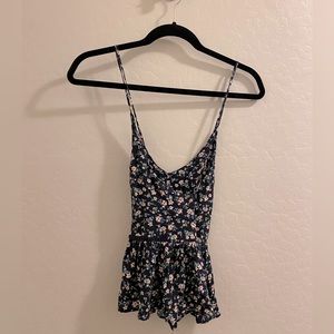 Floral cross back tank top